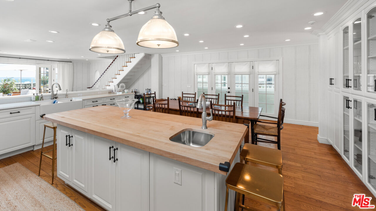 23450 Malibu Colony Road Malibu, CA 90265 - Photo 6 of 15