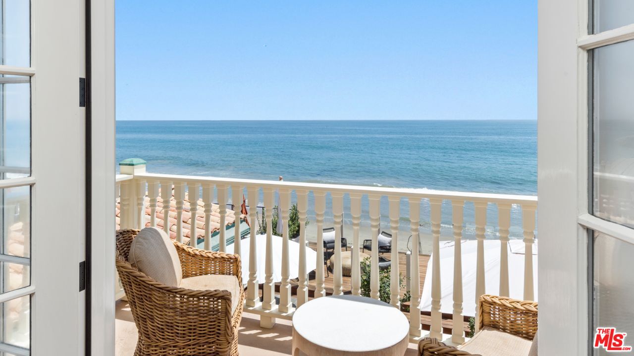 23450 Malibu Colony Road Malibu, CA 90265 - Photo 9 of 15