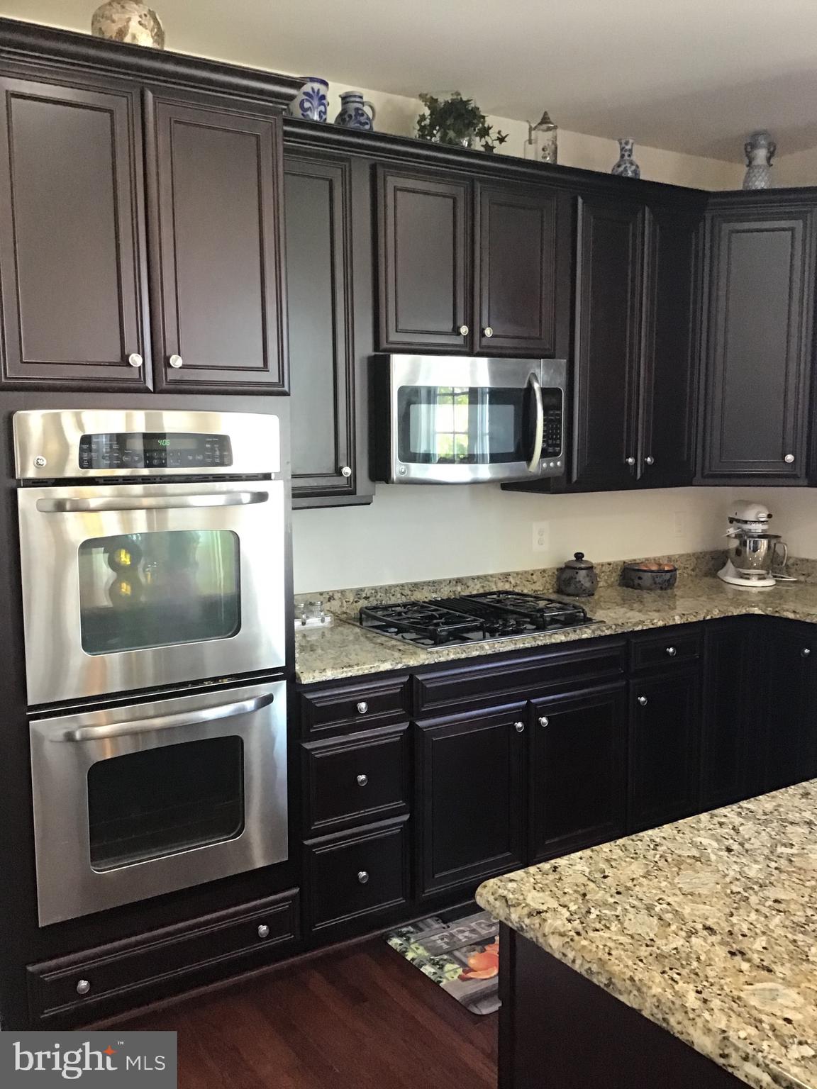 309 Hughs Road Charles Town, WV 25414 - Photo 5 of 17