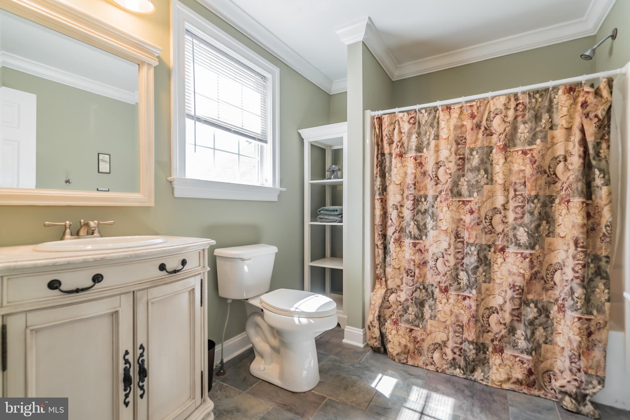 5904 Bonnie June Road Tracys Landing, MD 20779 - Photo 12 of 42 Main Level Full Bath