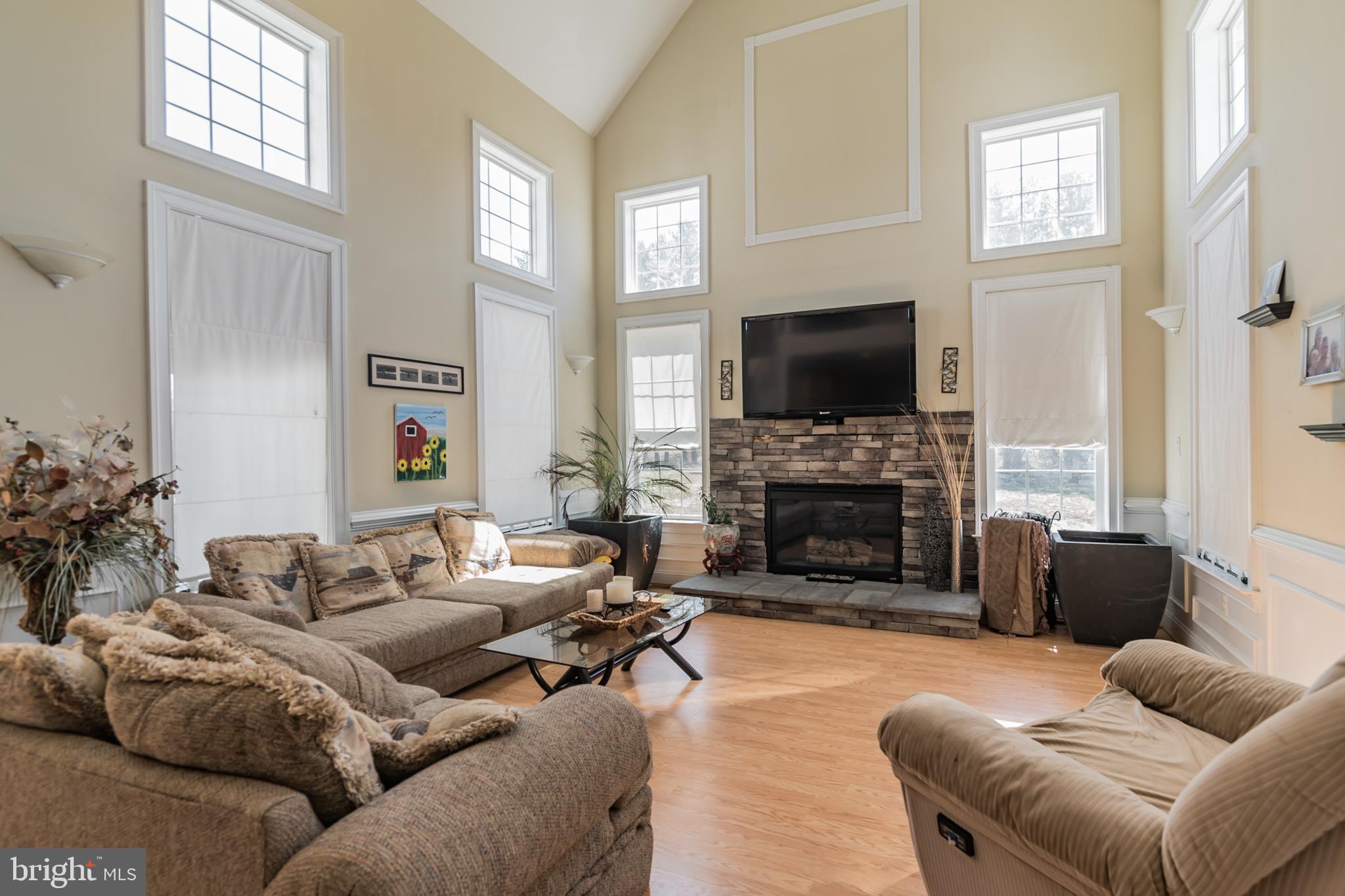 2-Story Family Room
