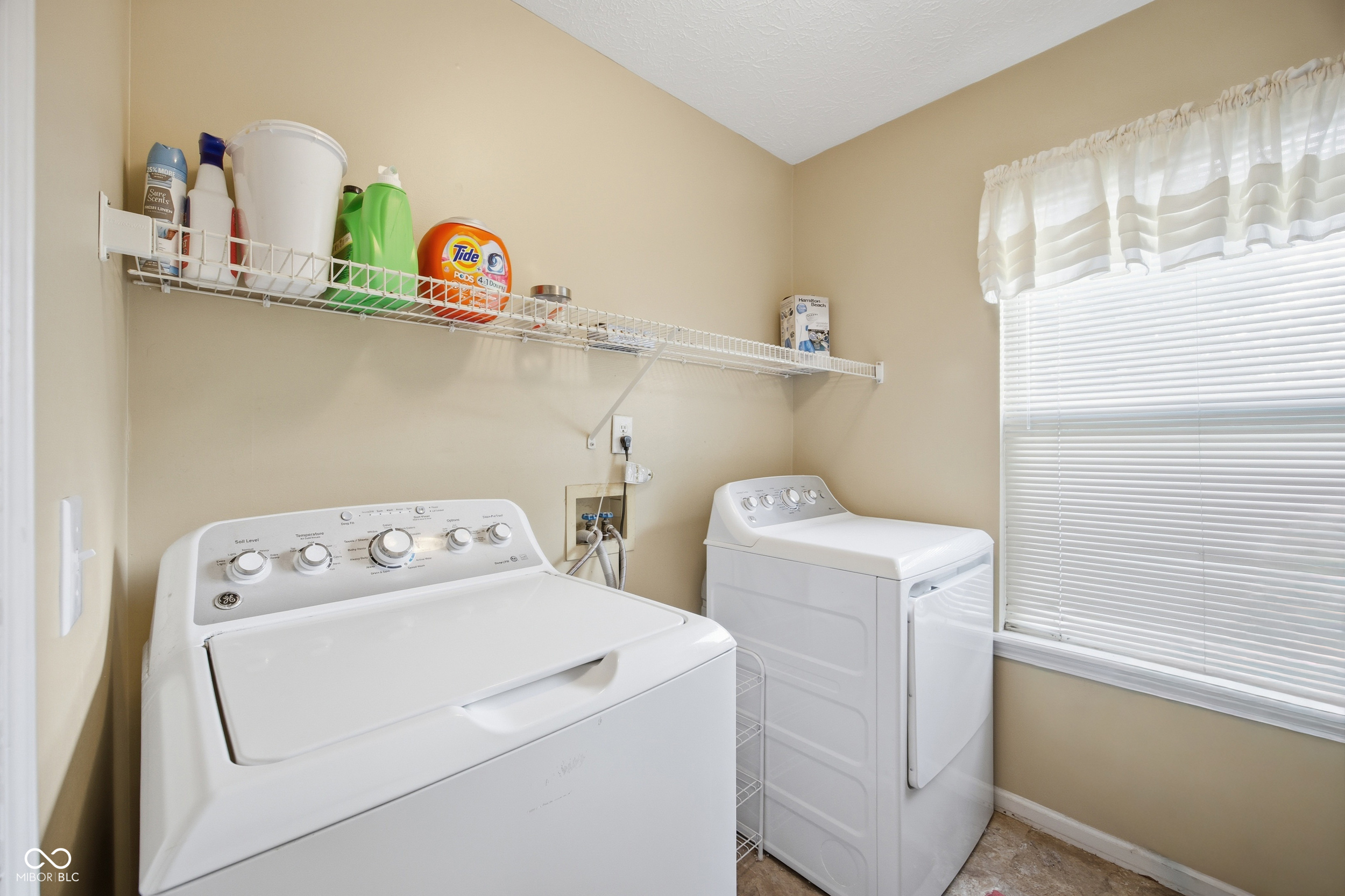 8250 Carloway Road Indianapolis, IN 46236 - Photo 22 of 37