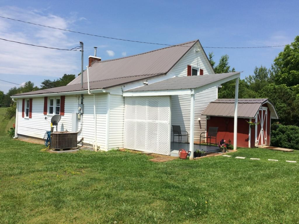 529 Wykle Road Greeneville, TN 37743 - Photo 4 of 29 Photo 4