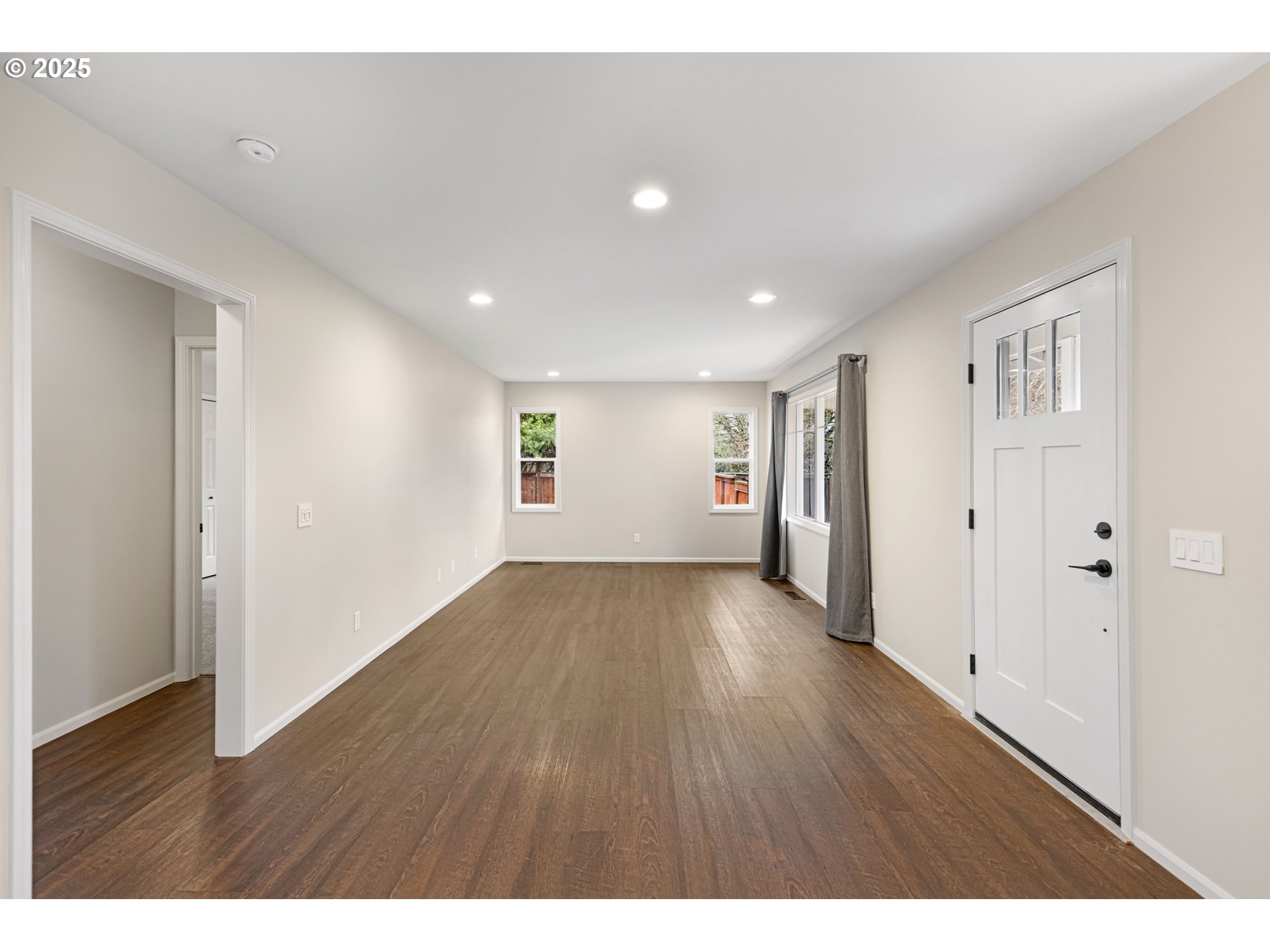 2955 Gilham Road Eugene, OR 97408 - Photo 7 of 31 Gallery Image 7
