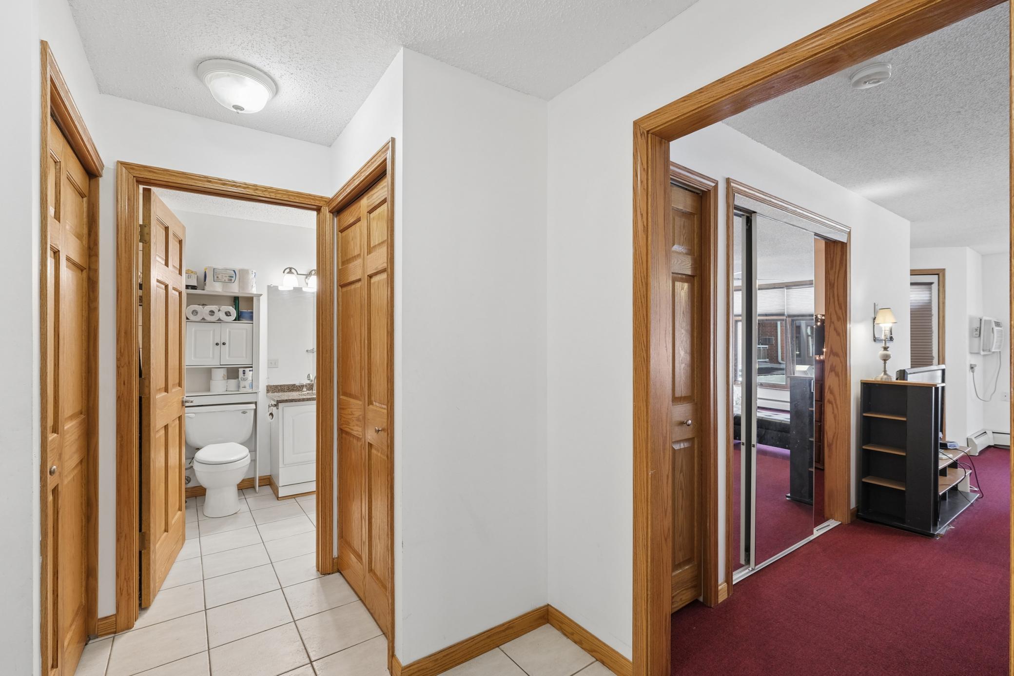500 County B Road West, Unit 111 Roseville, MN 55113 - Photo 13 of 25