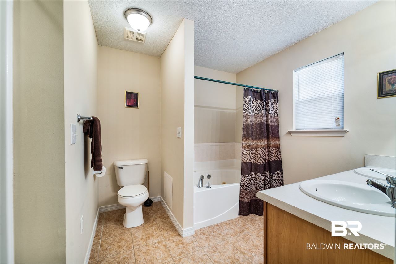 507 Meadow Lane Foley, AL 36535 - Photo 15 of 19 Separate Shower is on the Left as You Enter