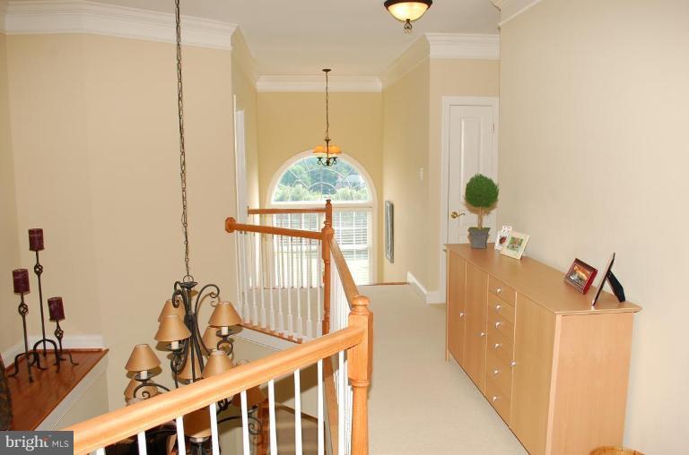 7 Deer Ridge Court Phoenix, MD 21131 - Photo 12 of 23 Hallway