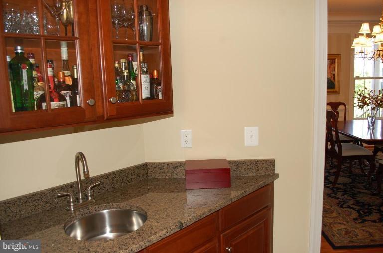 7 Deer Ridge Court Phoenix, MD 21131 - Photo 3 of 23 Wet Bar