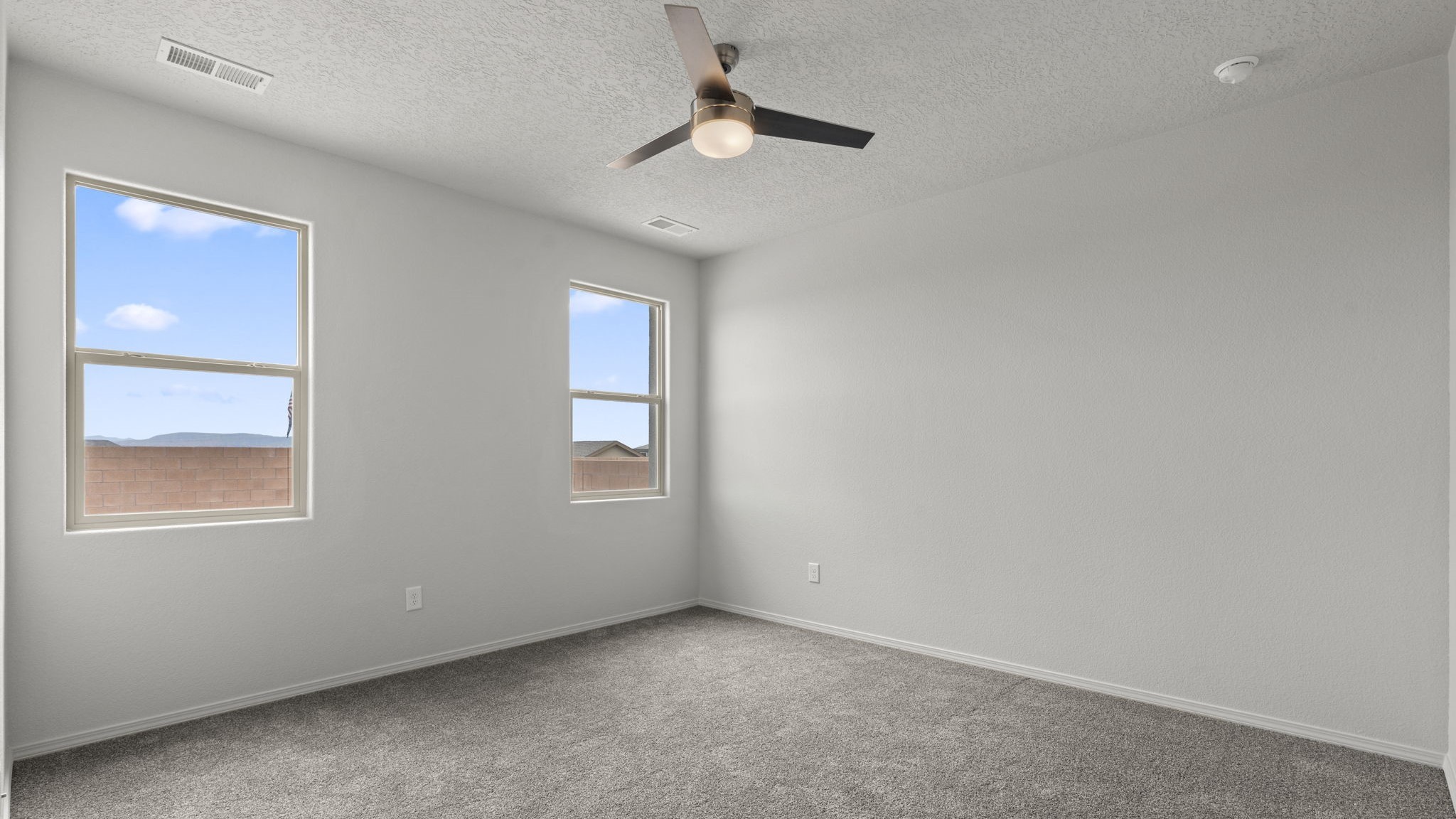 4116 Emerson Drive Northeast Rio Rancho, NM 87144 - Photo 23 of 30 stock photo