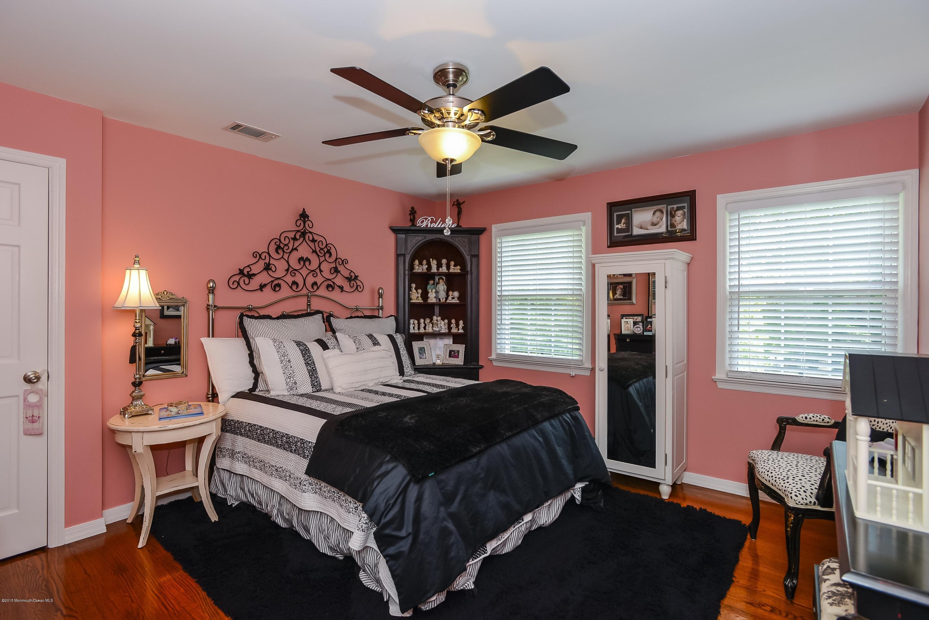 50 Dwight Road Middletown, NJ 07748 - Photo 33 of 41 3rd Bedroom