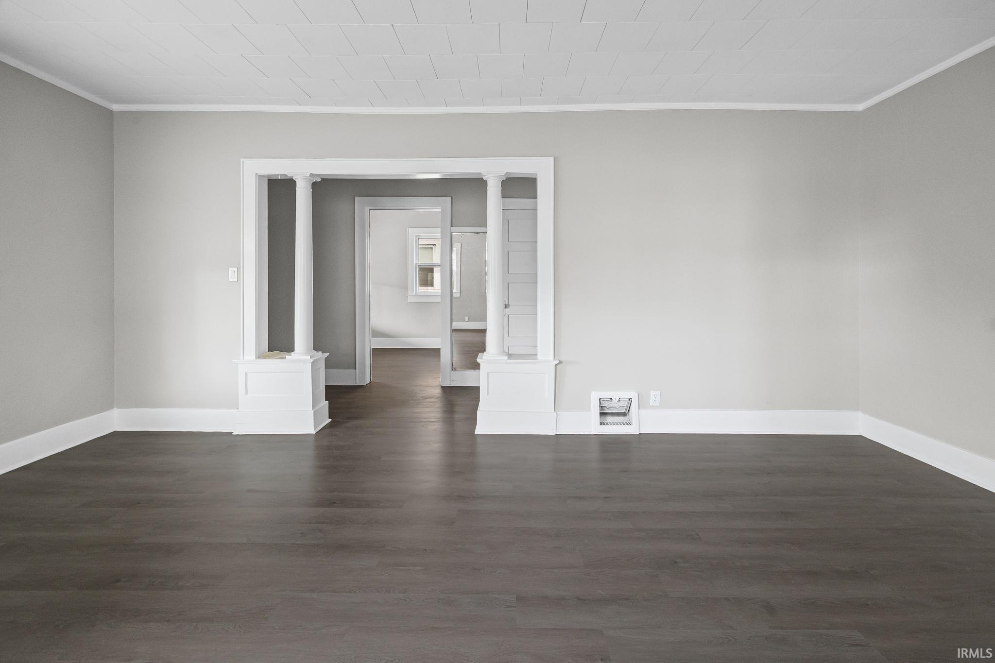 904 East Clinton Street Frankfort, IN 46041 - Photo 14 of 29