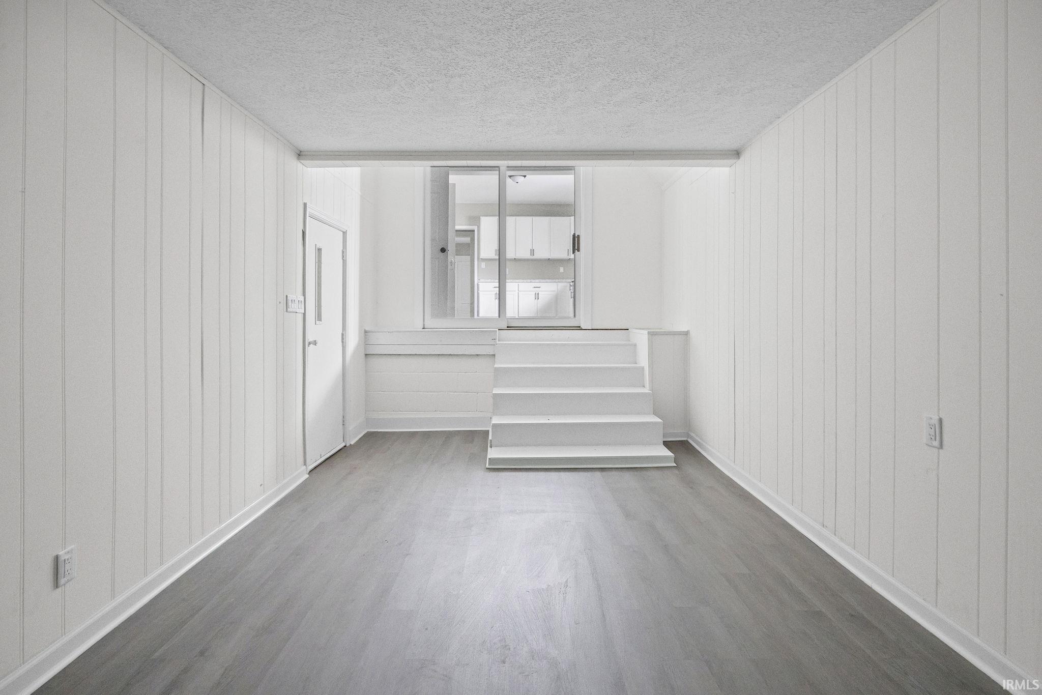 904 East Clinton Street Frankfort, IN 46041 - Photo 15 of 29