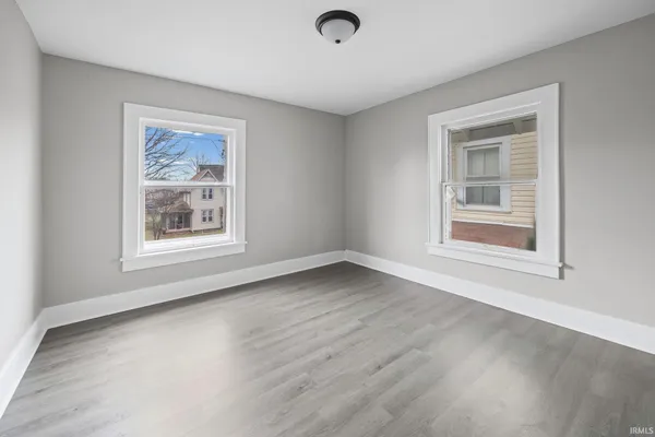 $244,900 | 904 East Clinton Street, Frankfort, IN 46041