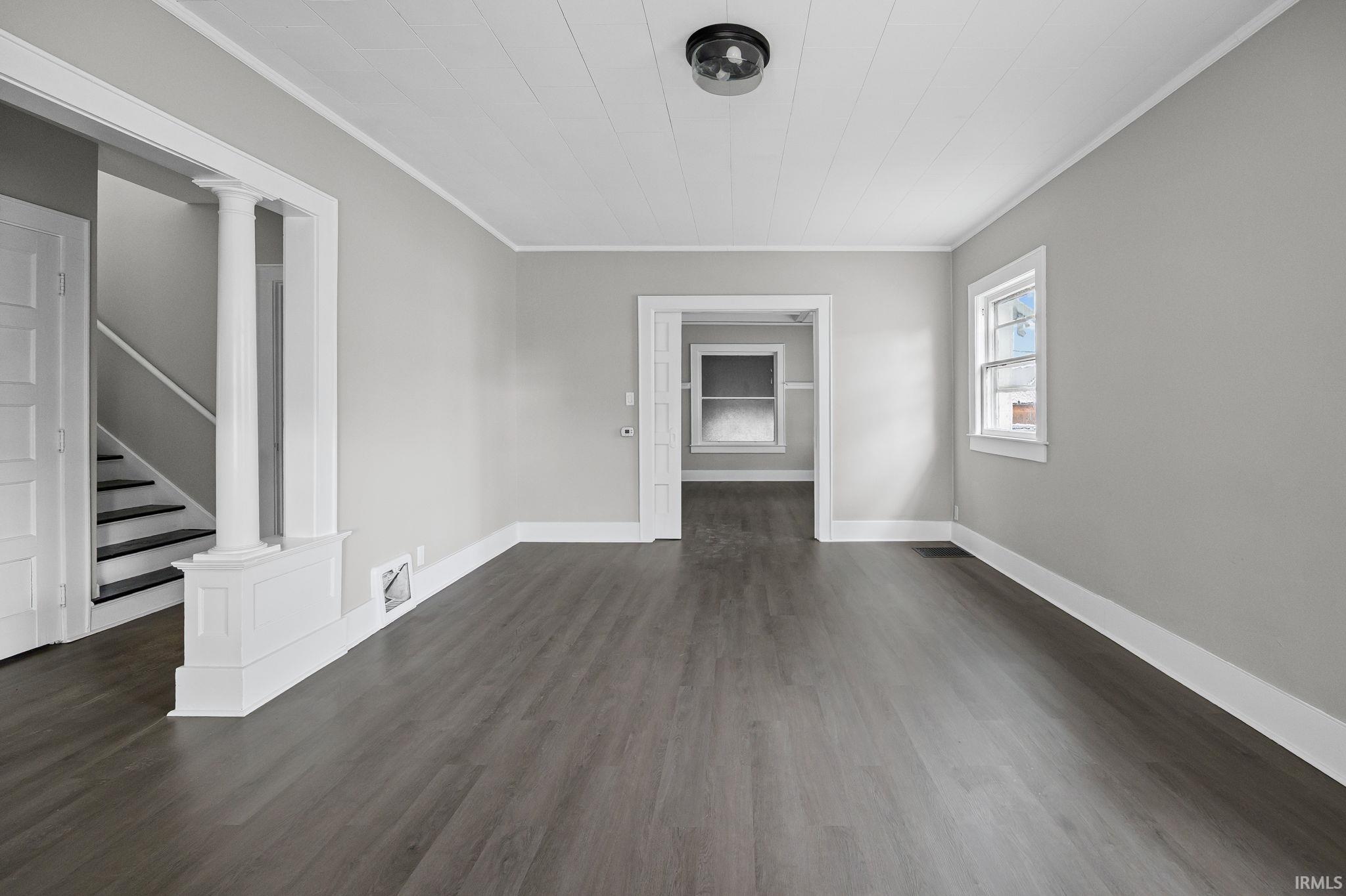 904 East Clinton Street Frankfort, IN 46041 - Photo 3 of 29