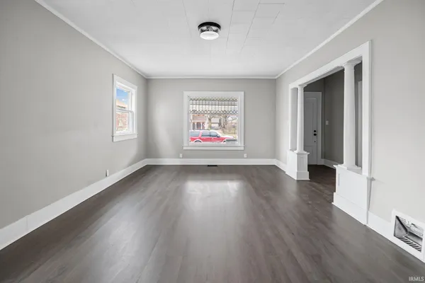 $244,900 | 904 East Clinton Street, Frankfort, IN 46041