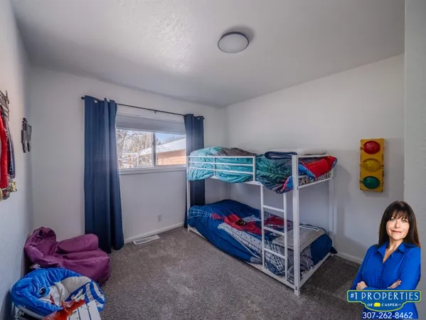 $325,000 | 12 Lakota Court, Glenrock, WY 82637