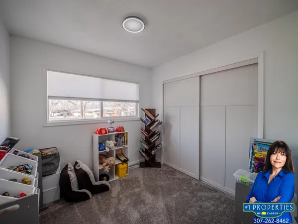 $325,000 | 12 Lakota Court, Glenrock, WY 82637