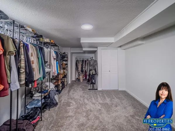 $325,000 | 12 Lakota Court, Glenrock, WY 82637