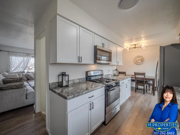 $325,000 | 12 Lakota Court, Glenrock, WY 82637