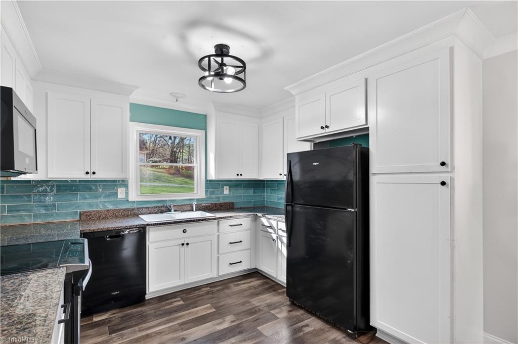 1501 Pebblebrook Road Winston-Salem, NC 27105 - Photo 14 of 42