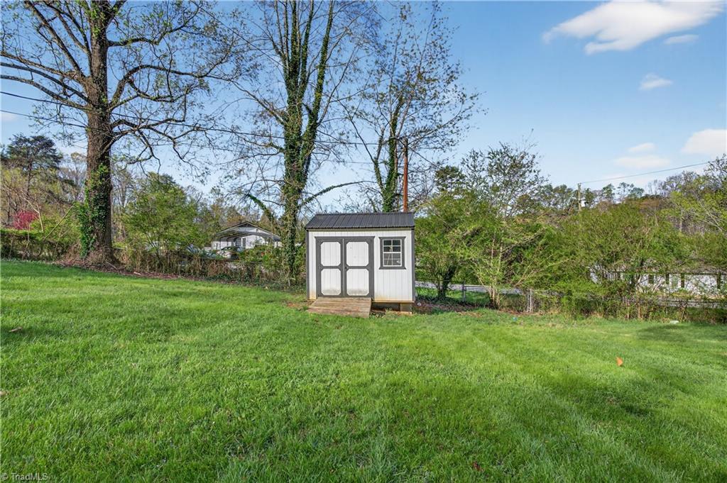 1501 Pebblebrook Road Winston-Salem, NC 27105 - Photo 36 of 42