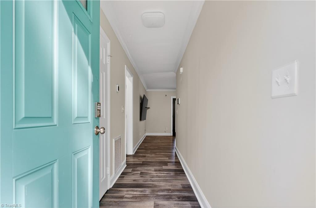 1501 Pebblebrook Road Winston-Salem, NC 27105 - Photo 6 of 42