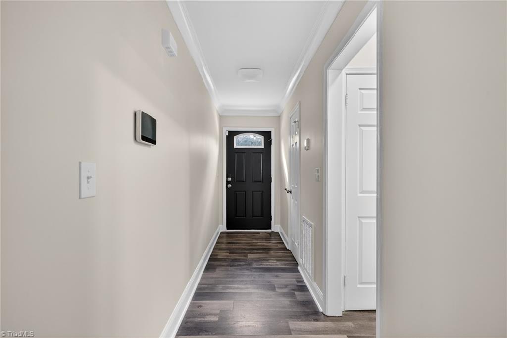 1501 Pebblebrook Road Winston-Salem, NC 27105 - Photo 7 of 42
