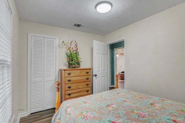 $1,800 | 3702 Travis Drive, Beaumont, TX 77708