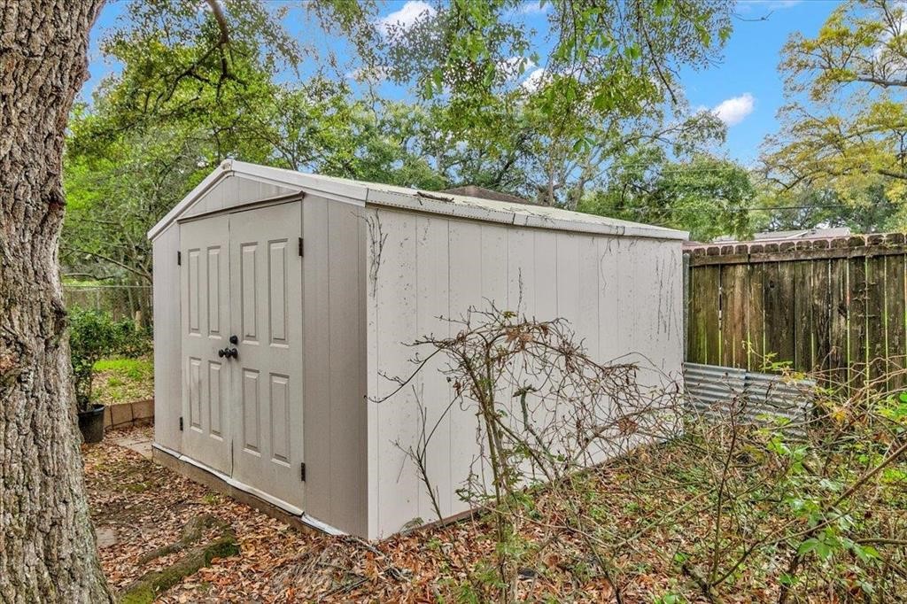 3702 Travis Drive Beaumont, TX 77708 - Photo 26 of 28