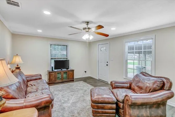 $1,700 | 3702 Travis Drive, Beaumont, TX 77708