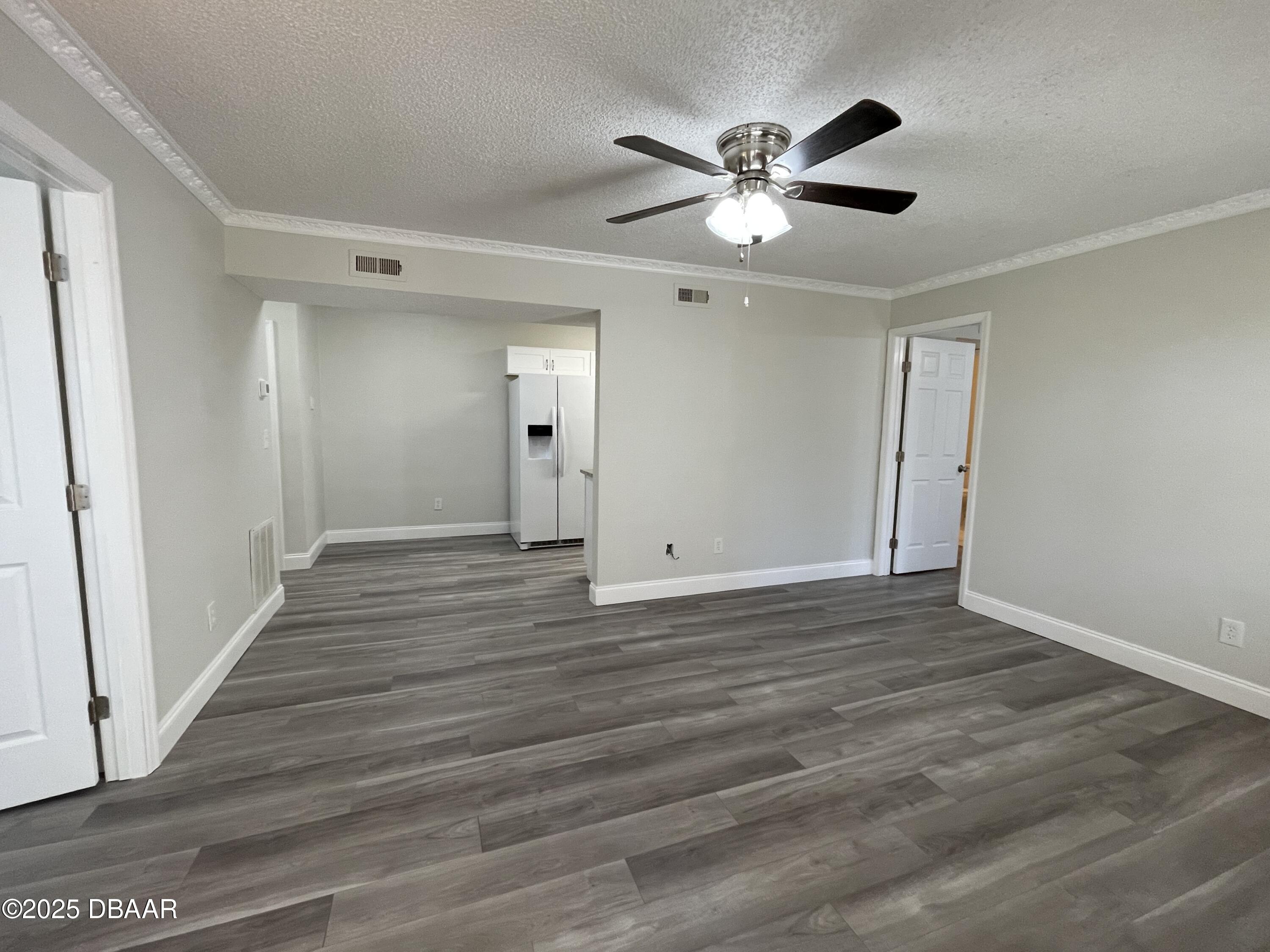 1600 Big Tree Road, Unit H3 Daytona Beach, FL 32119 - Photo 6 of 18 Living/Dining