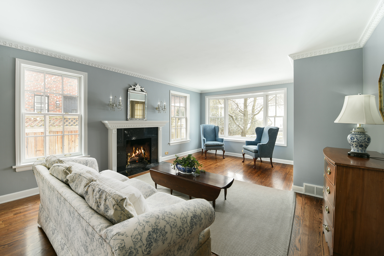 1441 Tower Road Winnetka, IL 60093 - Photo 3 of 29 Gallery Image 3