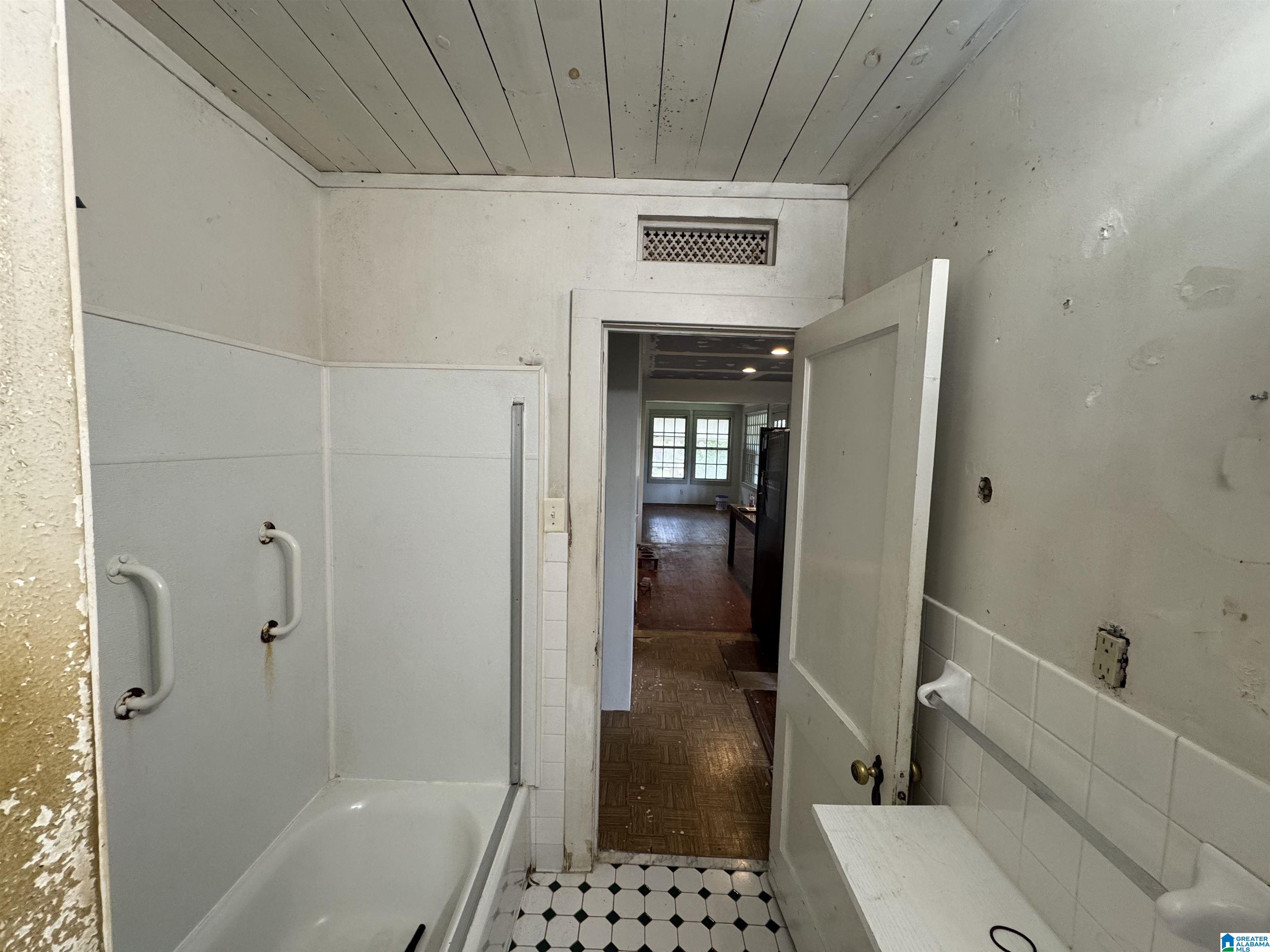 5035 Pleasant Hill Road Bessemer, AL 35022 - Photo 8 of 23