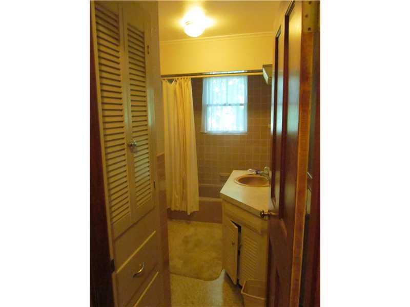 372 Twombley Road Sanford, ME 04073 - Photo 11 of 18 Bathroom.
