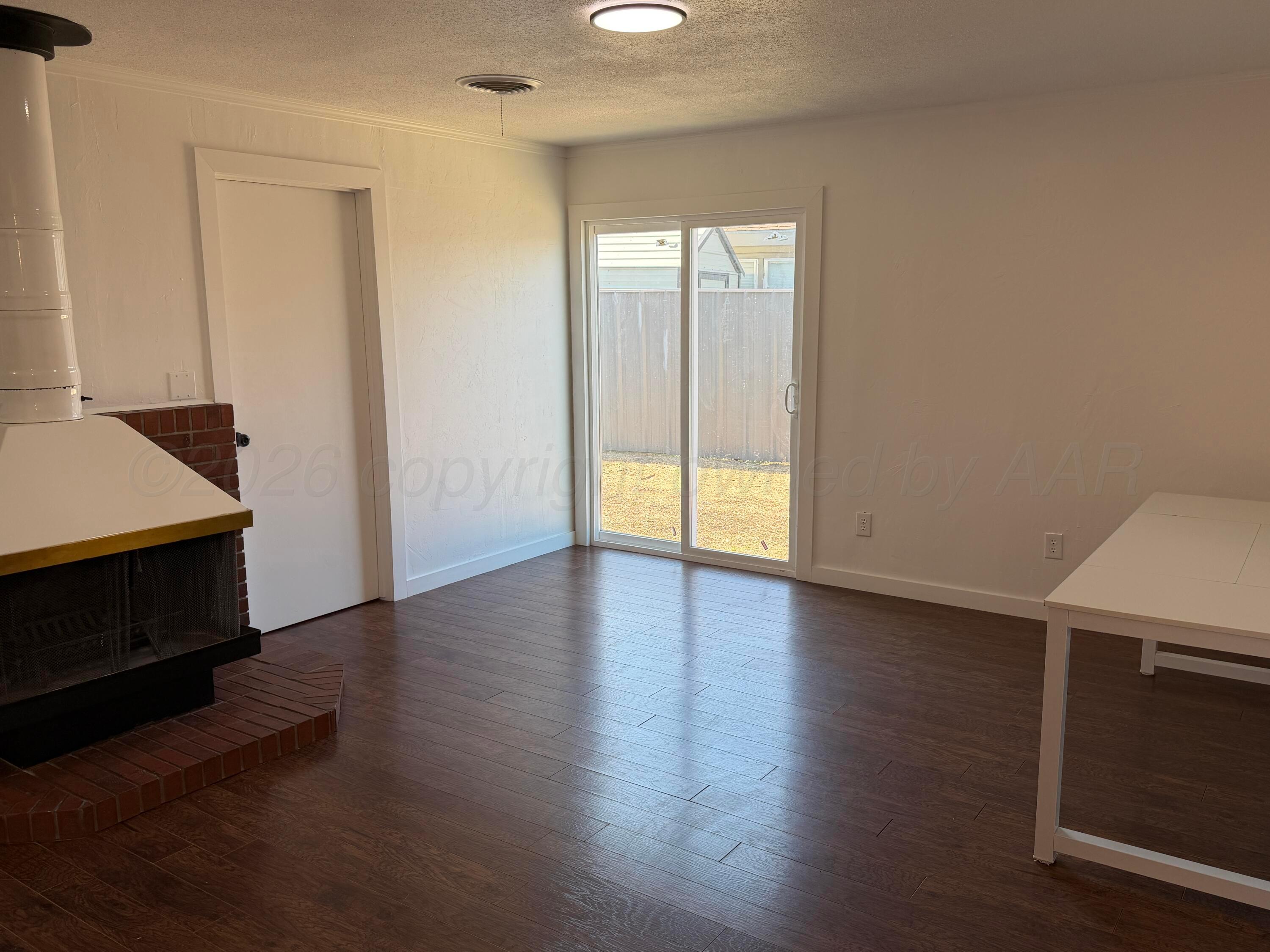 1032 Thrams Street Borger, TX 79007 - Photo 17 of 32 IMG_8960