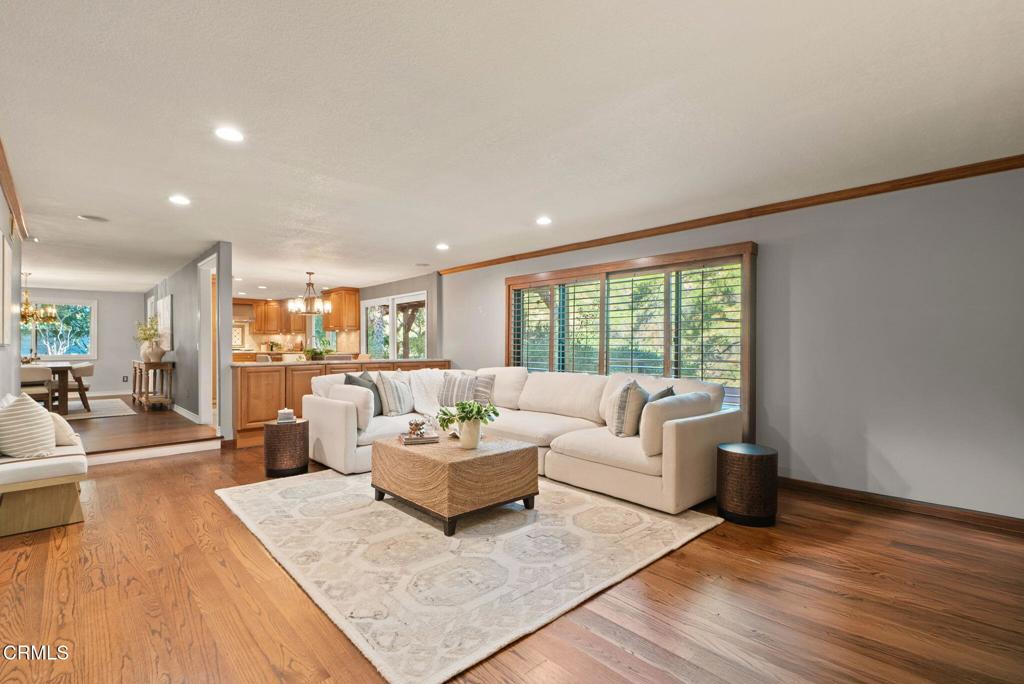 2533 Canyon View Lane Pasadena, CA 91107 - Photo 14 of 32 14