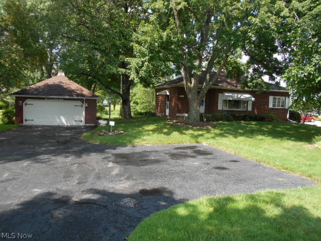 1949 North Ridge Road Lorain, OH 44055 - Photo 1 of 16