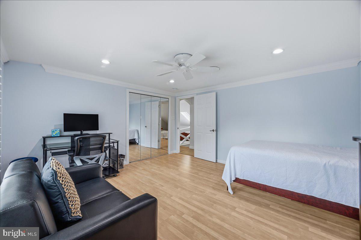 12127 Long Ridge Lane Bowie, MD 20715 - Photo 36 of 46 Great room for lounging, sleeping or working