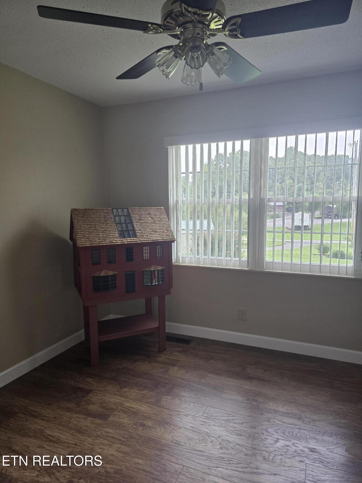 196 Church Road La Follette, TN 37766 - Photo 29 of 38 Office or Bedroom