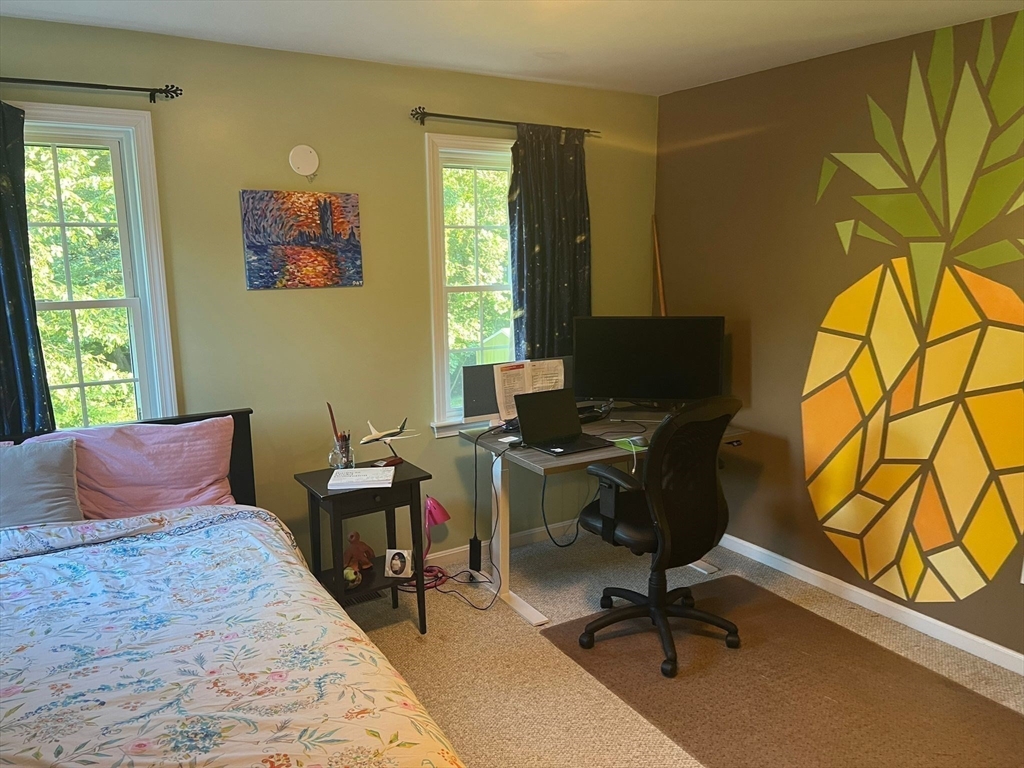 76 Stagecoach Road Holliston, MA 01746 - Photo 18 of 37
