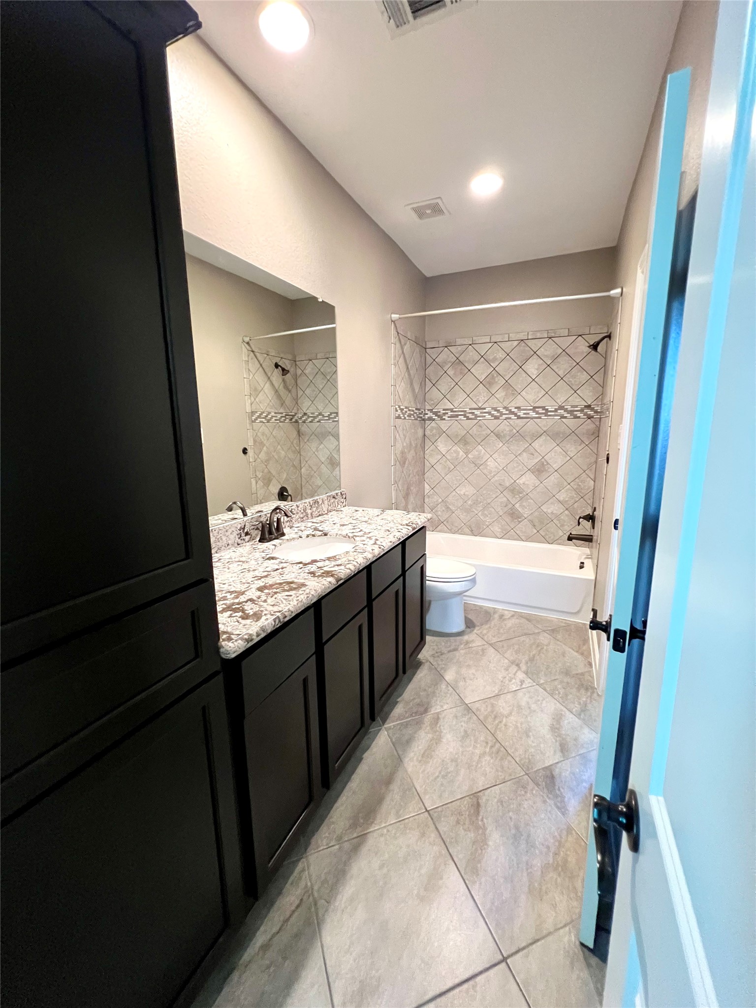 1818 Edwards Street Houston, TX 77007 - Photo 16 of 33