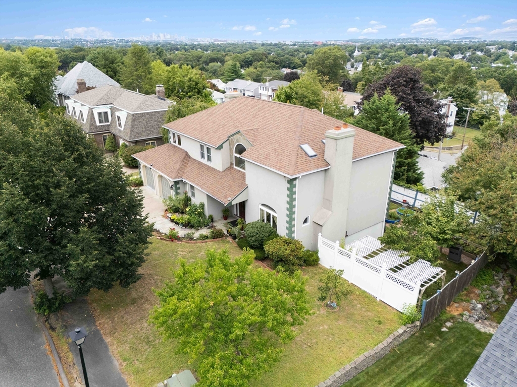 141 Gardiner Road Quincy, MA 02169 - Photo 4 of 39