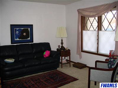 10509 Oak Trail Road Fort Wayne, IN 46845 - Photo 3 of 10