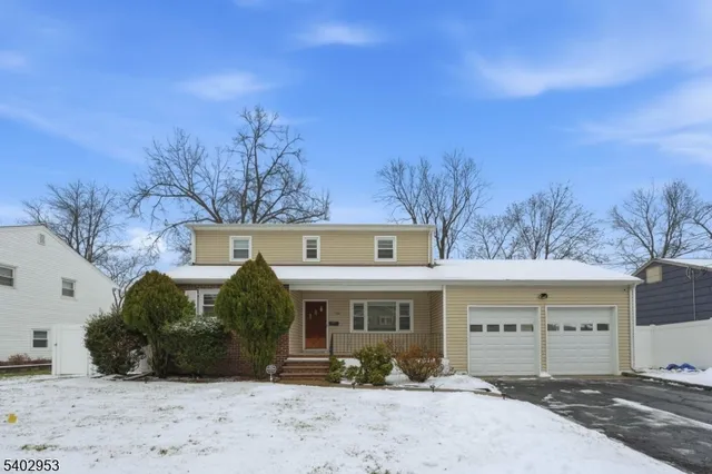 $575,000 | 725 Anna Place, North Plainfield, NJ 07063