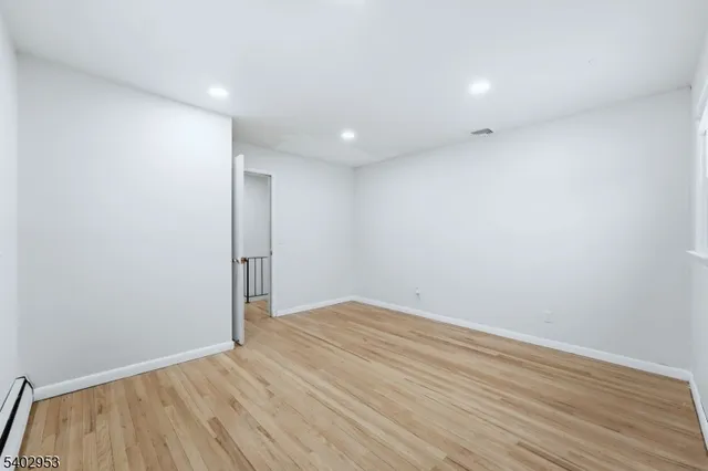 $575,000 | 725 Anna Place, North Plainfield, NJ 07063