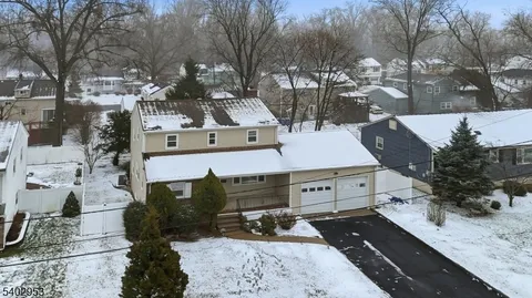 $575,000 | 725 Anna Place, North Plainfield, NJ 07063