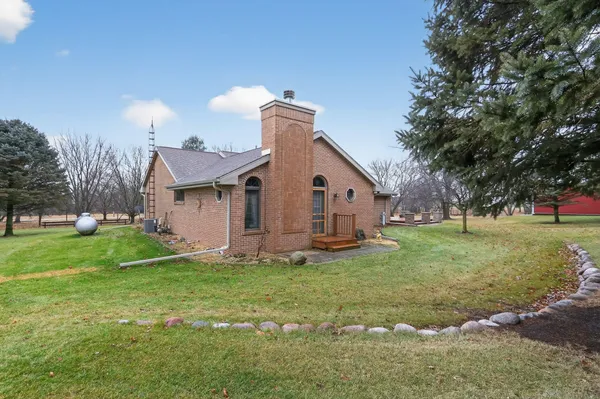 $820,000 | 8131 E Creek, Janesville, WI 53546