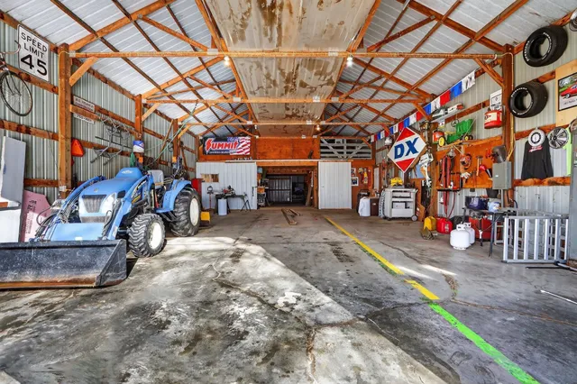 $895,000 | 8131 E Creek, Janesville, WI 53546