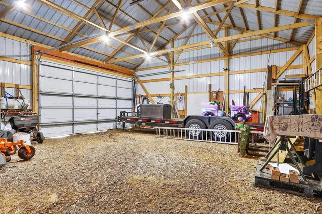 $895,000 | 8131 E Creek, Janesville, WI 53546