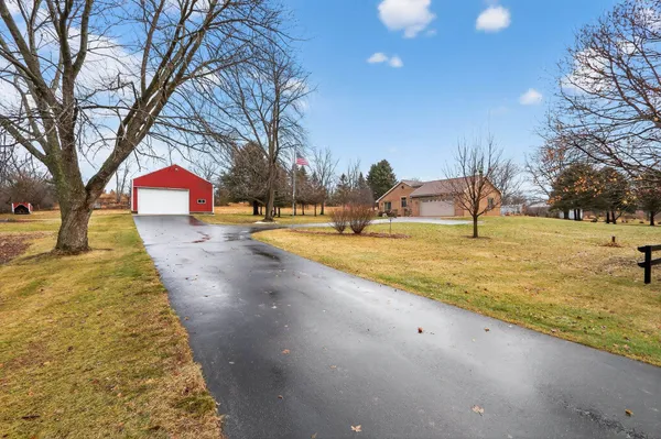 $820,000 | 8131 E Creek, Janesville, WI 53546